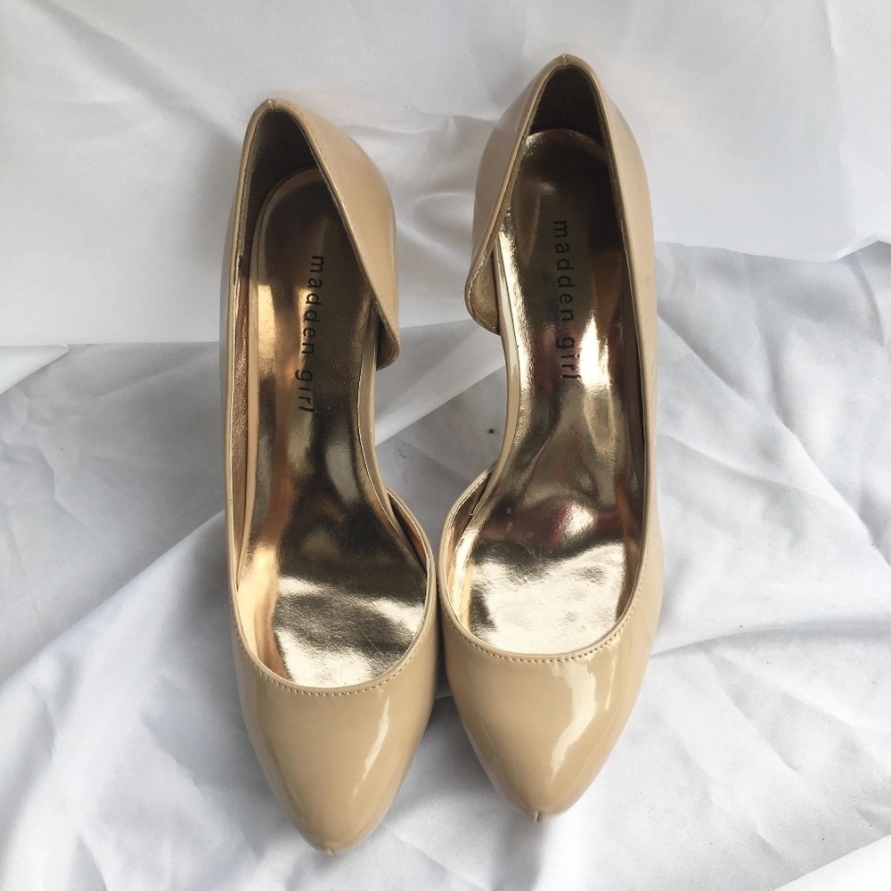 Maddden Girl beige heel shoe